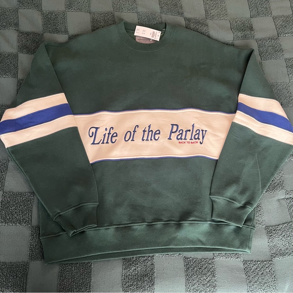 Abercrombie & Fitch Life of the Parlay Crewneck Sweatshirt Green Pullover